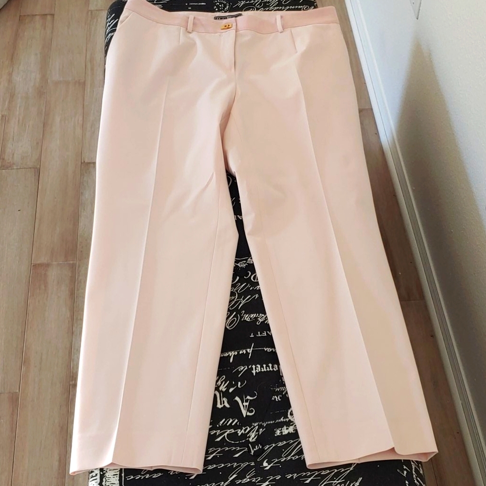Authentic Salvatore Ferragamo size 44 pink pants